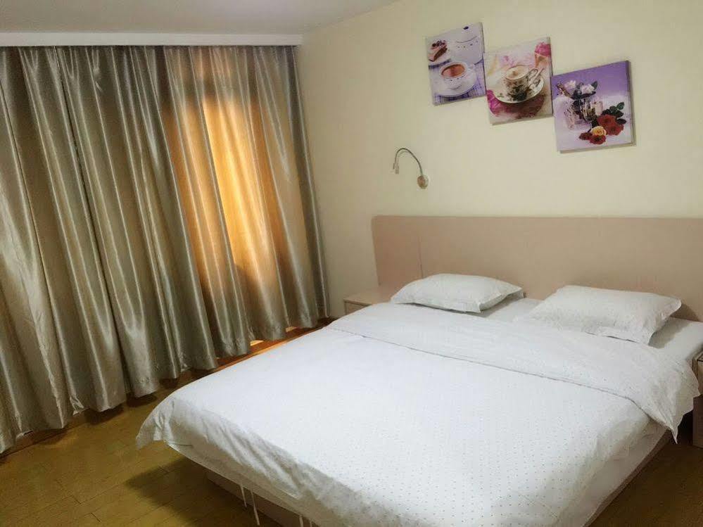 Yimi Inn Shiqiao Metro Sation Pedestrian Street Branch Guangzhou Exteriör bild