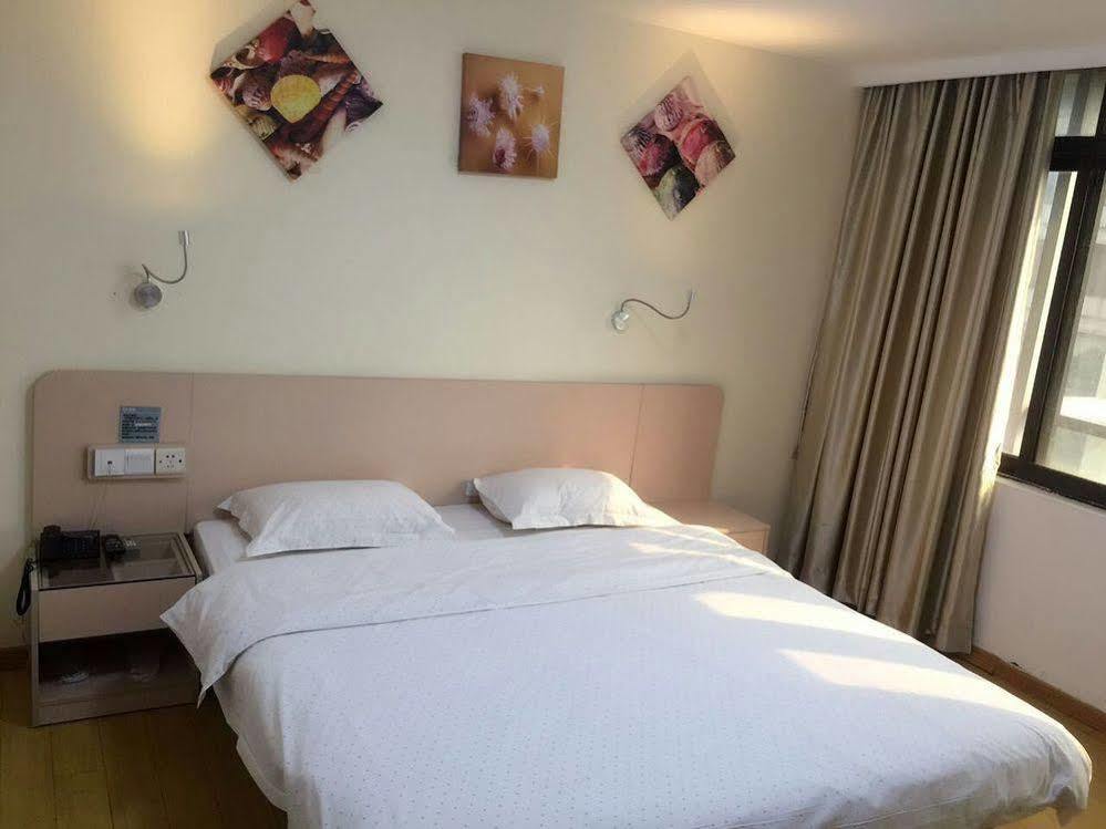 Yimi Inn Shiqiao Metro Sation Pedestrian Street Branch Guangzhou Exteriör bild