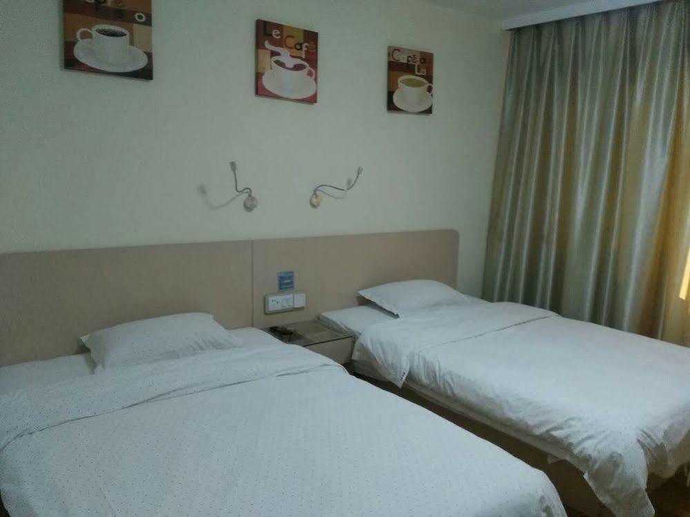 Yimi Inn Shiqiao Metro Sation Pedestrian Street Branch Guangzhou Exteriör bild